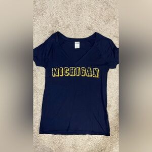 PINK Victoria Secret Michigan Wolverines t-shirt size L